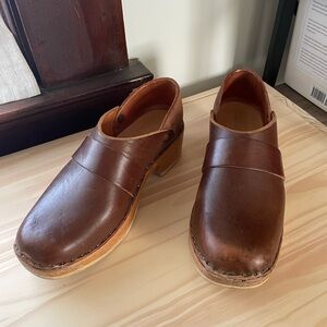 Women's Brown Leather Slip-On Clogs with Wooden Heel